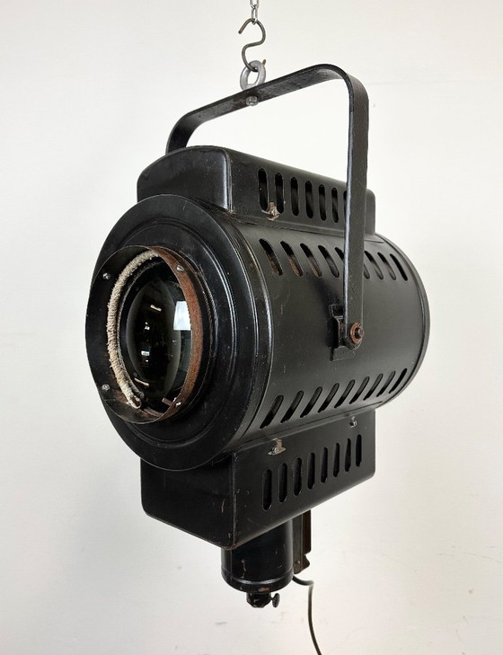 Image 1 of Pleins feux sur le théâtre noir vintage, années 1960