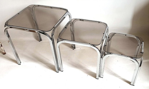 3 in elkaar passende tafels, jaren 70