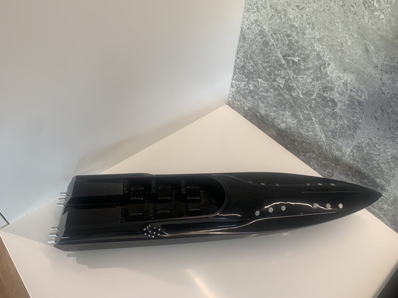 Image 1 of Offshore Gentleman's Racer di Serge Leibovitz