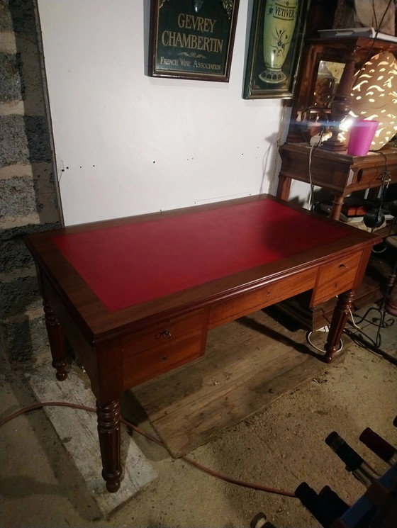 Louis Philippe style walnut desk. – Leather, Vintage (photo 8 of 16)