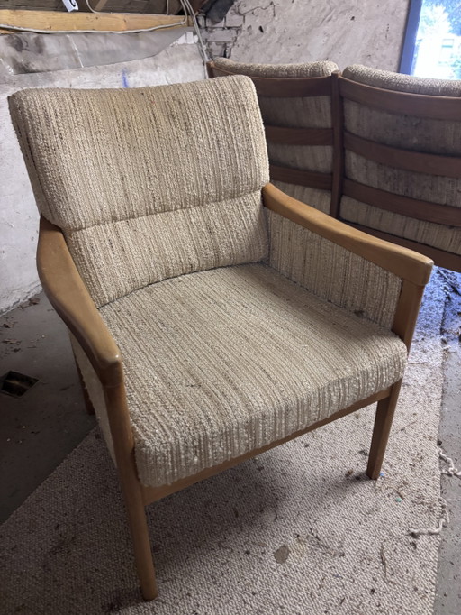 2 fauteuils et 2 canapés deux places de style milieu du siècle