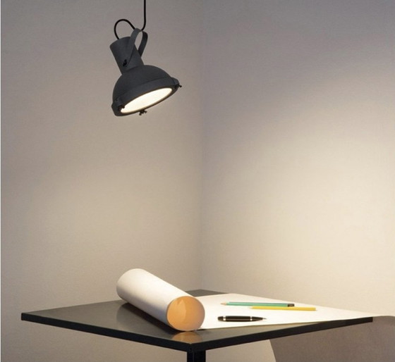 Image 1 of Lampada per proiettore 165 - Design di Le Corbusier 1954 - Produttore: Nemo Cassina