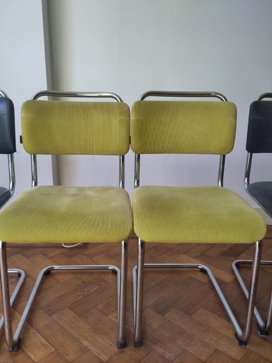 Image 1 of Set van 6 Dutch Originals Gispen Buisframe Eetkamerstoelen (zwart, groen, grijs/blauw)