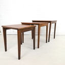 Vintage mimiset nesting tables Deens design teakhout