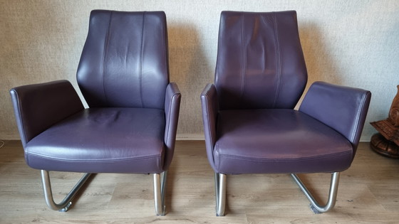 Image 1 of Sillas con estructura tubular en cuero