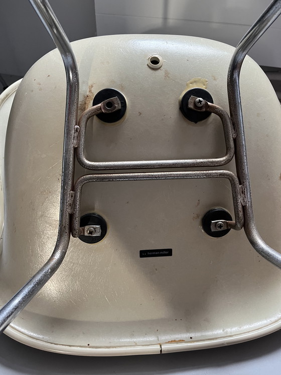 Image 1 of Sillas Eames DAX