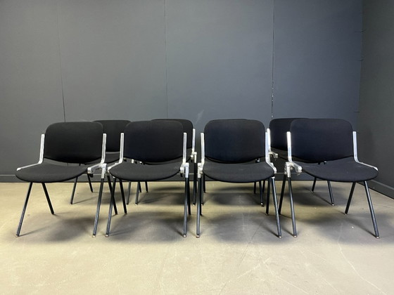 Image 1 of Sedie da pranzo italiane impilabili vintage nello stile di Castelli, set da 8