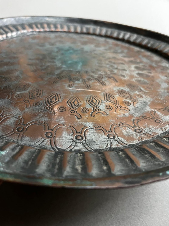Image 1 of Piatto decorativo da parete/vassoio vintage in rame martellato Ø35 cm
