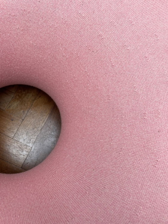 Image 1 of Roze Donut Boa poef van Sabine Marcelis voor HEM
