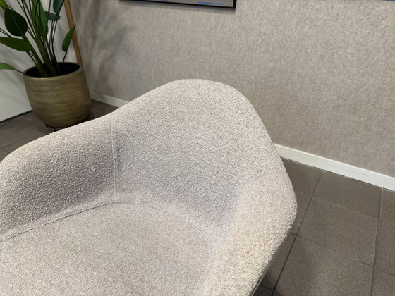 Herman Miller | Eames | RAR | Crème Fiberglass & Grijze Bouclé | 2 Stuks – Schommelstoelen, Metal, Textile (photo 7 of 14)