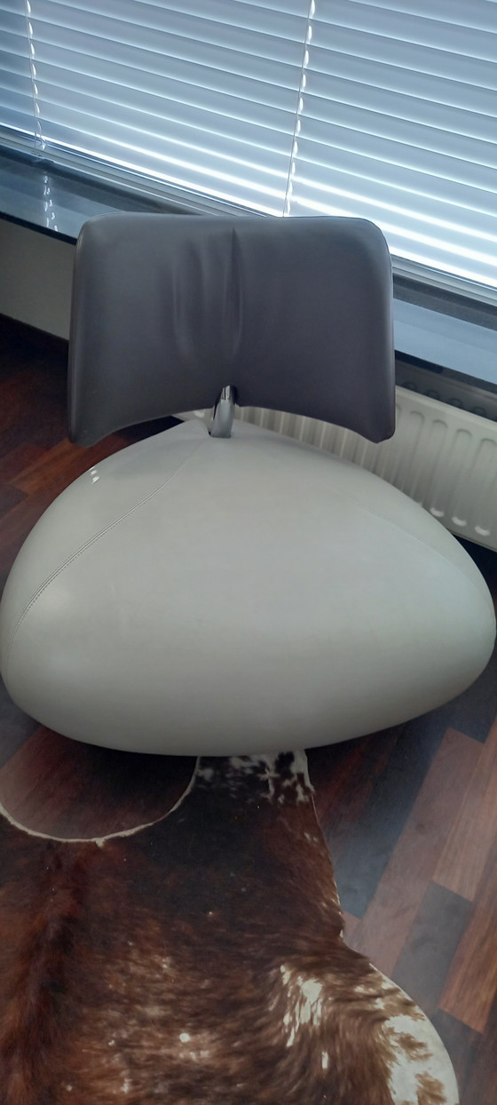 Image 1 of Leolux Balloon. Model PA