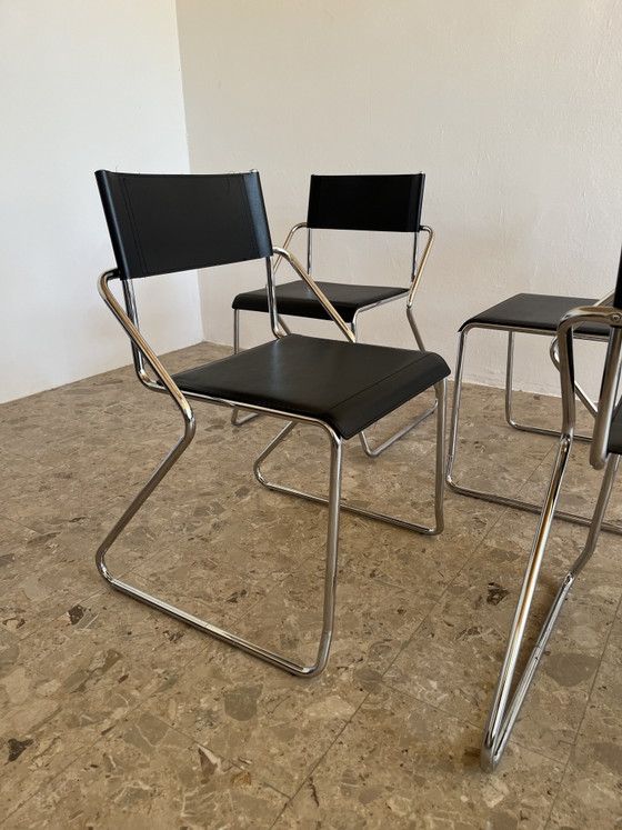 Image 1 of 6 vintage chromen eetkamerstoelen, Bauhaus-stijl, jaren 80!