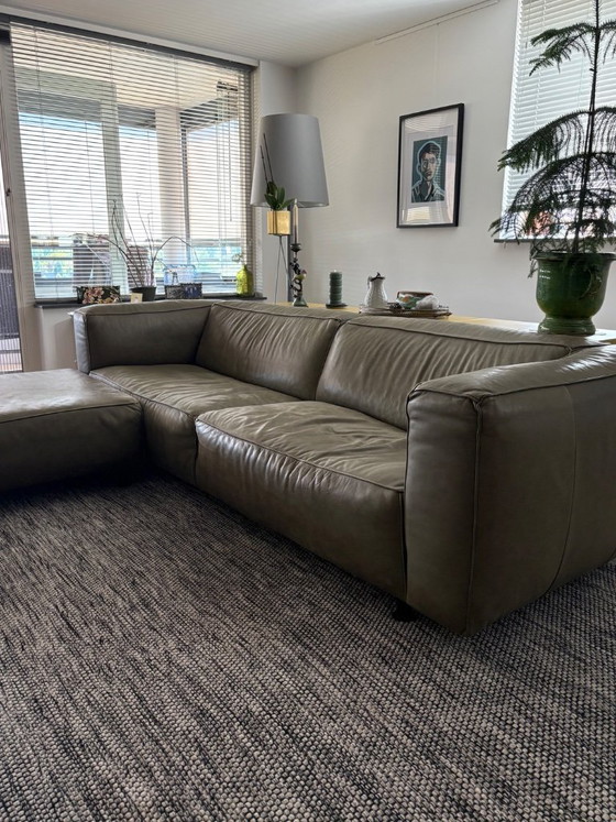Image 1 of Cartel Living Replay Sofa aus gebürstetem Leder mit passendem Hocker