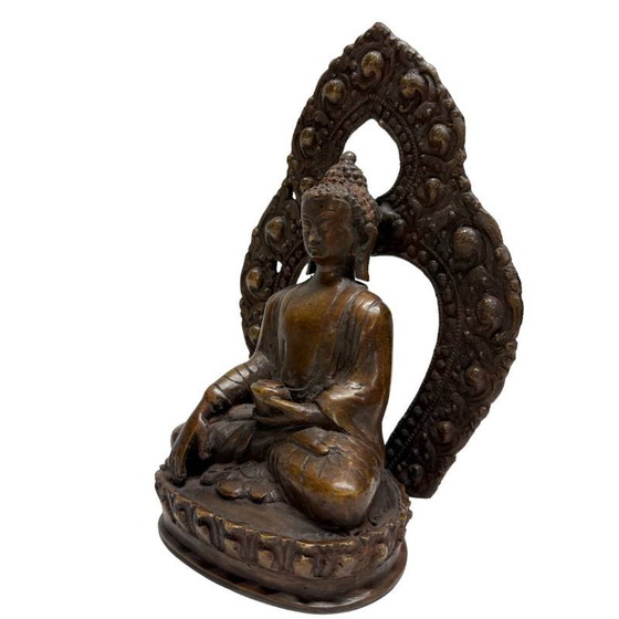 Set of 2 19th-century bronze Buddhas with traces of 24-carat gold – lot 462 – Sculpture (photo 17 of 29)