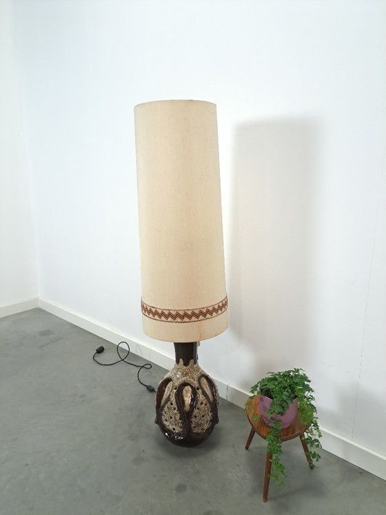 Image 1 of Braune Keramiklampe von Besigheimer Leuchten mit beleuchtetem Sockel