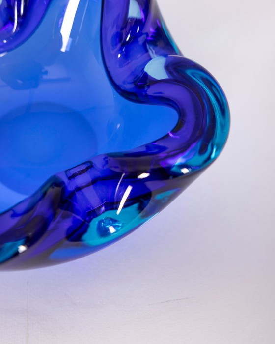 Vintage 1970s blue Murano glass ashtray, Italian design – Bowls (photo 7 of 7)