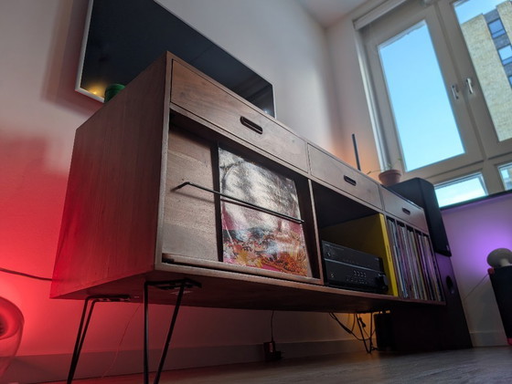 Image 1 of Massief acaciahouten lp-meubel (Gimmick)