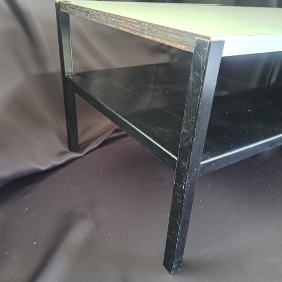 Image 1 of Tavolino da caffè vintage con piano in formica bianca – Rietveld per Ahrend