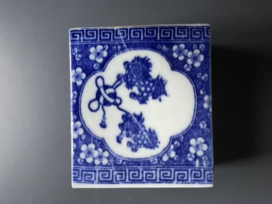 Image 1 of Ancien oreiller à opium en porcelaine , XIX ème siècle , Chine 