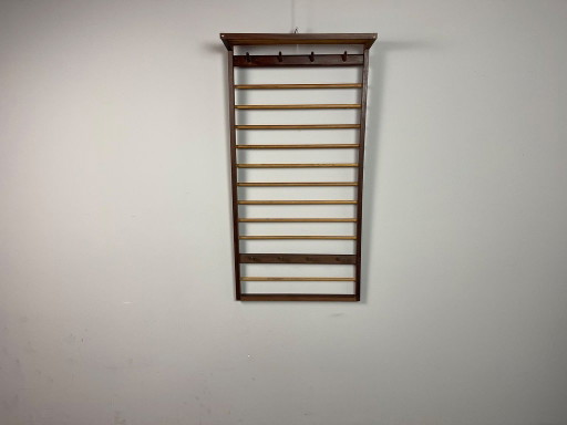 Mid-Century Modern Wooden Wall Coat Rack with Hat Shelf, European Design, 1950s–1960s. Ref. DO2003