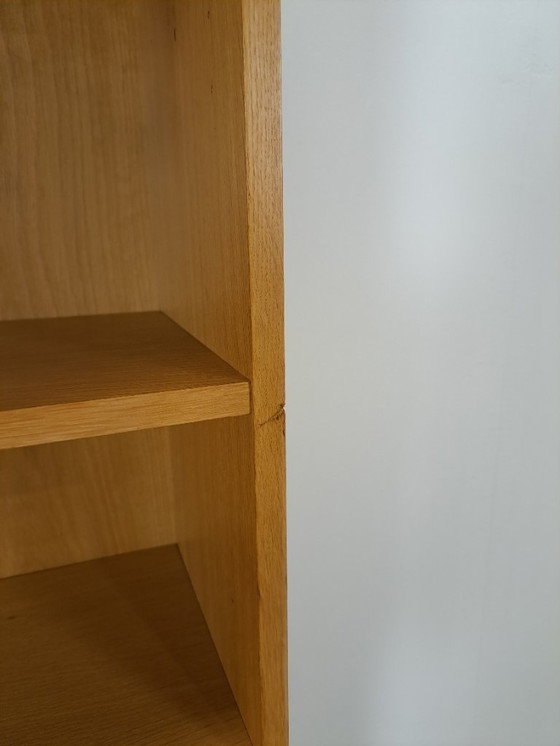 Image 1 of Hoge LP boekenkast met planken uit Zweden