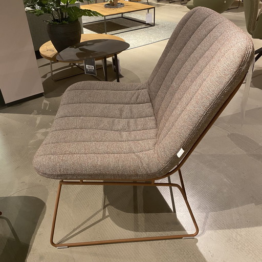 Bert Plantagie Draat fauteuil met poef