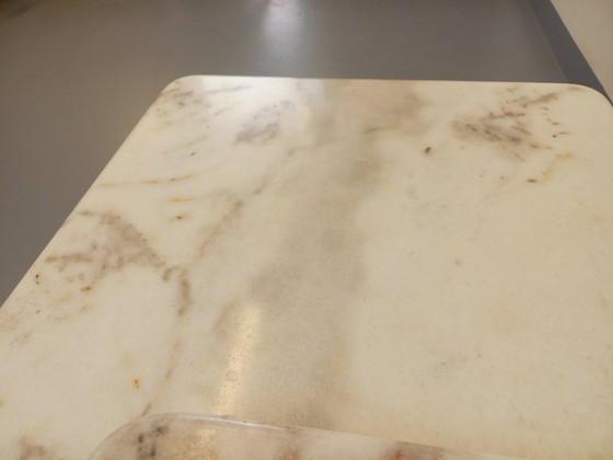 Image 1 of Paire de tables basses gigognes vintage en marbre blanc des années 70