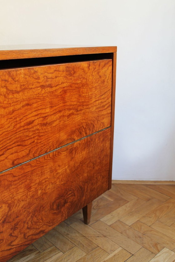 Image 1 of Commode en noyer des années 1950