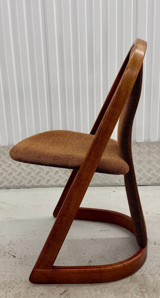 Image 1 of Ensemble de 4 chaises au design vintage