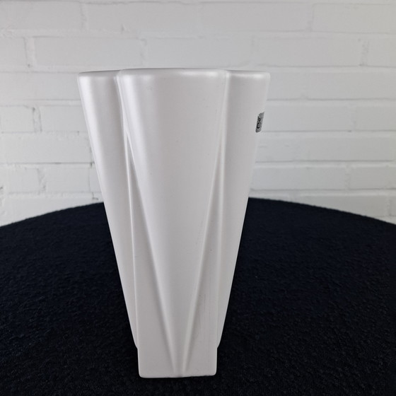 Image 1 of Vintage vase Flora ceramic white Jeroen Bechtold Memphis Milano / postmodern 80s flower shape