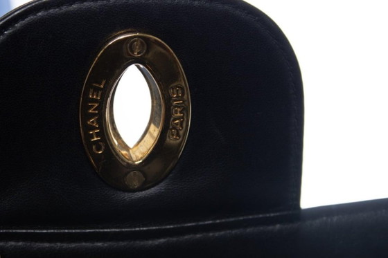 Image 1 of Chanel, borsa maxi classica nera