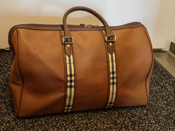 Burberry Weekender Burberry's travel bag with Entrupy certificate of authenticity – Calfskin (photo 8 of 15)