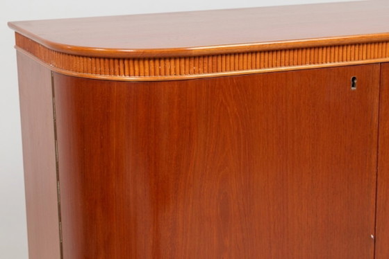 Image 1 of Credenza vintage in mogano in stile "moderno svedese" degli anni '40.