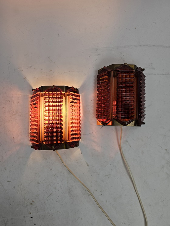 Image 1 of Conjunto de lámparas de pared de Dinamarca, de cristal, ámbar y latón.