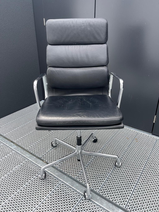 EA 216 Soft Pad Desk Chair von Charles & Ray Eames für ICF, 1970