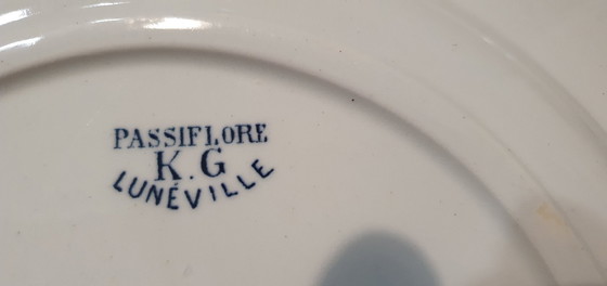Image 1 of Service vaisselle K&G  Luneville  Passiflore