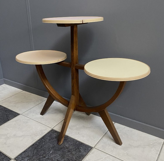 Image 1 of tavolo da fiori in colori pastello anni '60