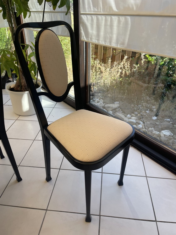 Juego de comedor Thonet con seis sillas. – Conjuntos de comedor, Textile, Wood (photo 3 of 9)