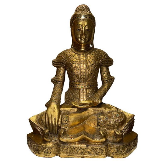 Estatua antigua de Buda Mandalay birmano – Madera dorada con incrustaciones de vidrio – Myanmar ca. 1880–1920