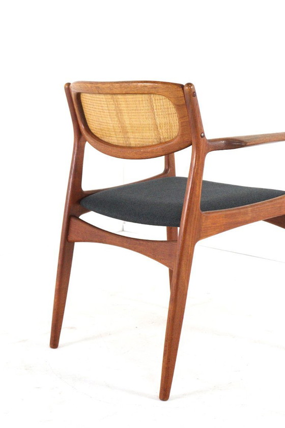 Image 1 of IB Kofod Larsen per il posto di Christian Linneberg