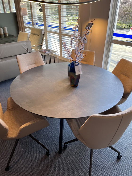 Image 1 of Table de salle à manger ronde Space From The Brand Metaform