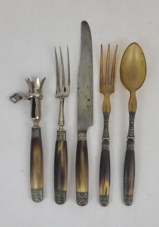 Art Deco serving cutlery with horn handle – Cutlery Sets, polished steel, Metal (photo 2 of 9)