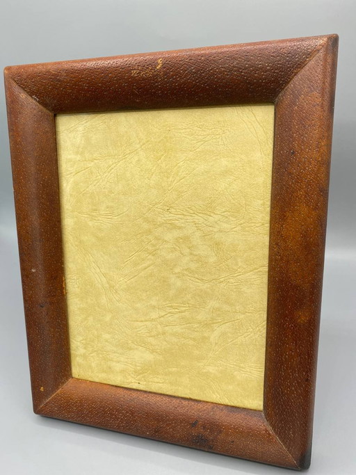 Marco de fotos vintage de cuero granulado color caramelo con caballete. – decoratieve objecten, Leather, Metal