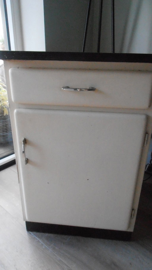 Authentischer Vintage-Formica-Schrank, 50er/60er Jahre