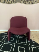 Artifort Alky Bordeaux red