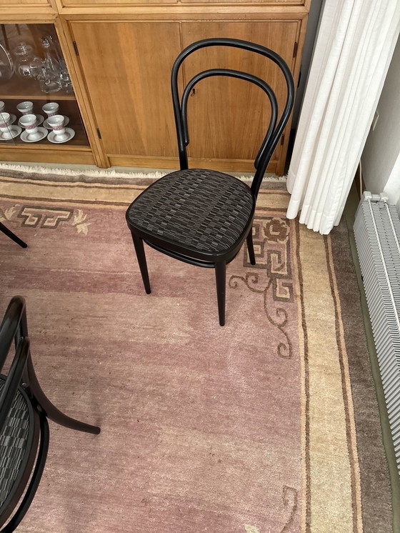 Image 1 of 6X Thonet Bentwood Chairs Black 214 P Like New, Two With Armrests