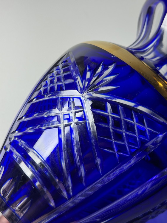 Image 1 of A pair of crystal vases 