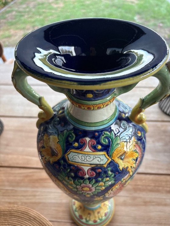 Italienische handbemalte Vase aus Deruta – Vasen, Ceramic (photo 2 of 6)