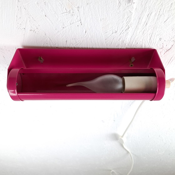 Image 1 of Vintage wandlamp g&g roze metaal jaren 70 Memphis Milano