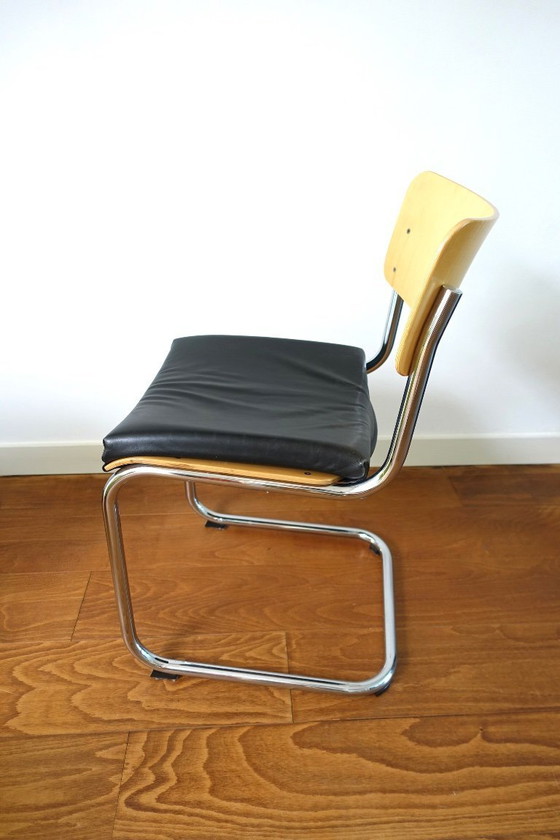 Thonet Mart Stam S 43 (5 x) – Eetkamerstoelen, Leather, Wood (photo 19 of 26)